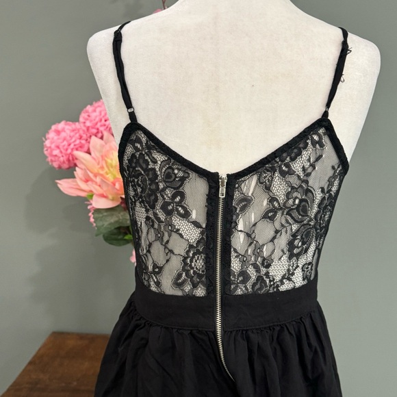 Forever 21 Dress - Picture 4 of 12